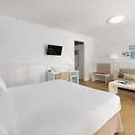 Arena - Adults Only Otel